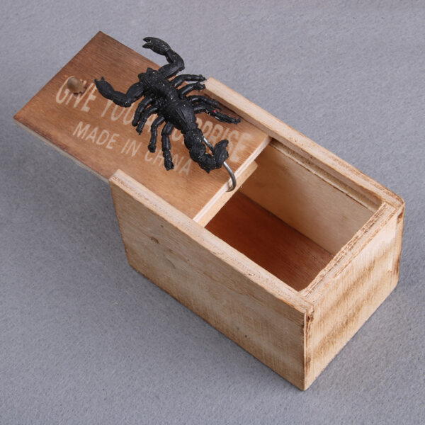 Prank Spider Wooden Scare Box Trick Play Joke Lifelike Surprise April Fools' Day Funny Novelty Toys Gags Practical Gifts - Image 4