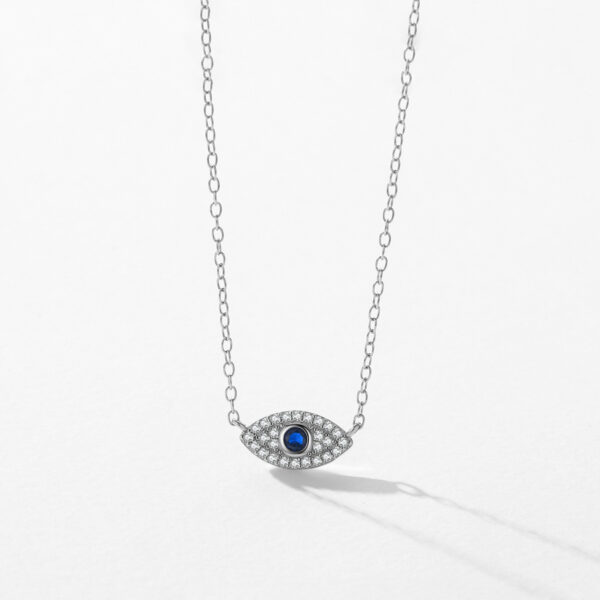 Pure Exquisite Diamond Devil's Eye Necklace Bone Chain Female - Image 4